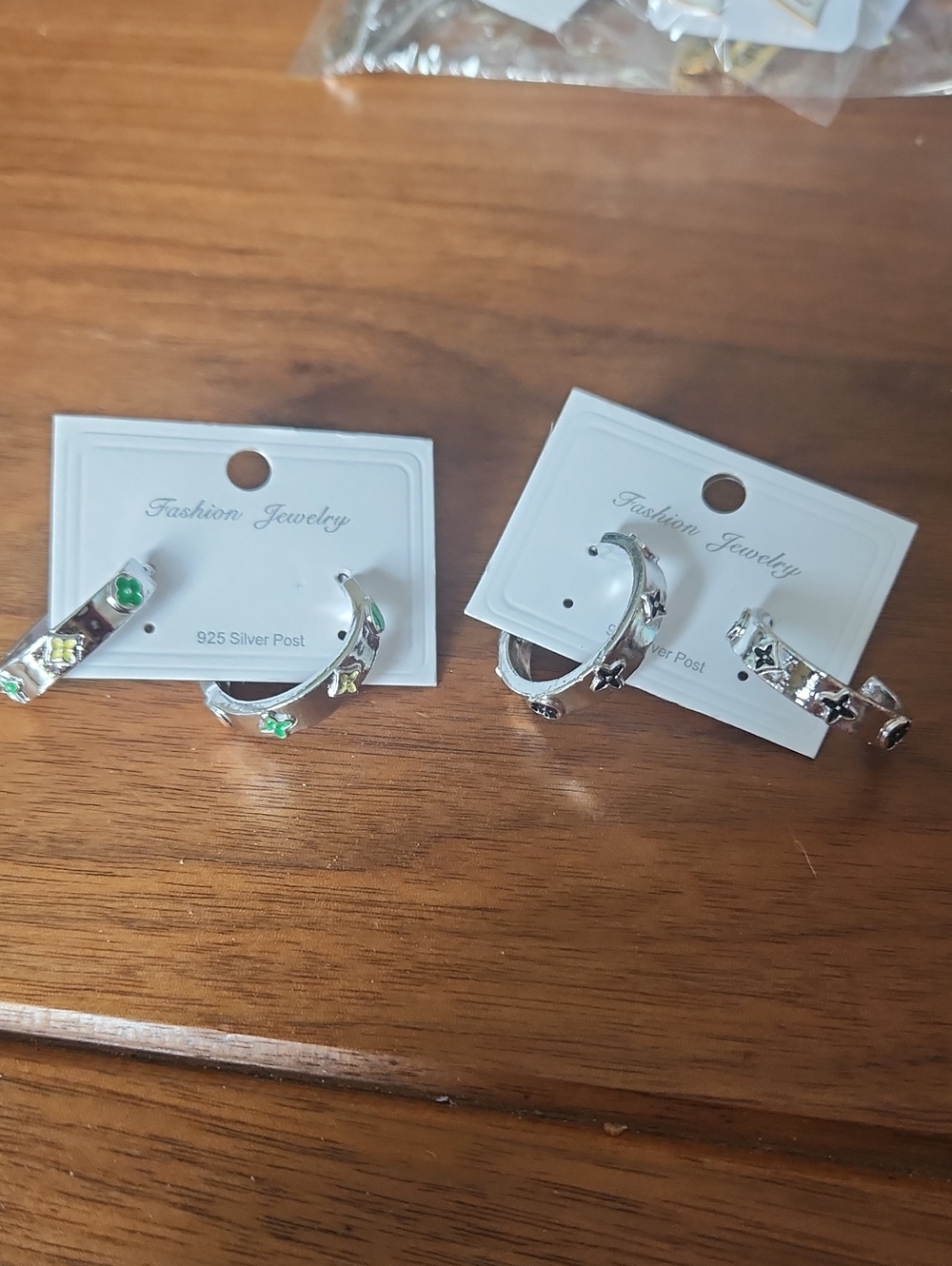 Fashion Jewelry Silver Hoop Earrings with Green Star Accents